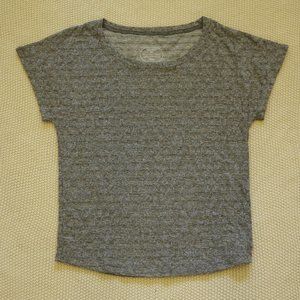 NWOT Oiselle Textured top, Size 8